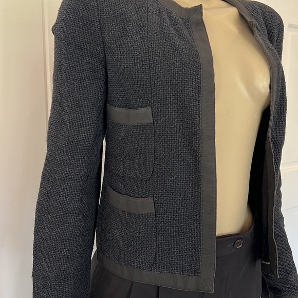 Chanel Navy and Black Jacket - size 36 - Picture 2 of 16